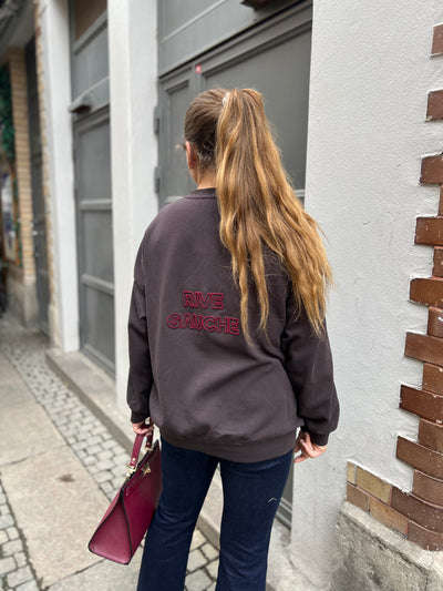 Gauche college brown