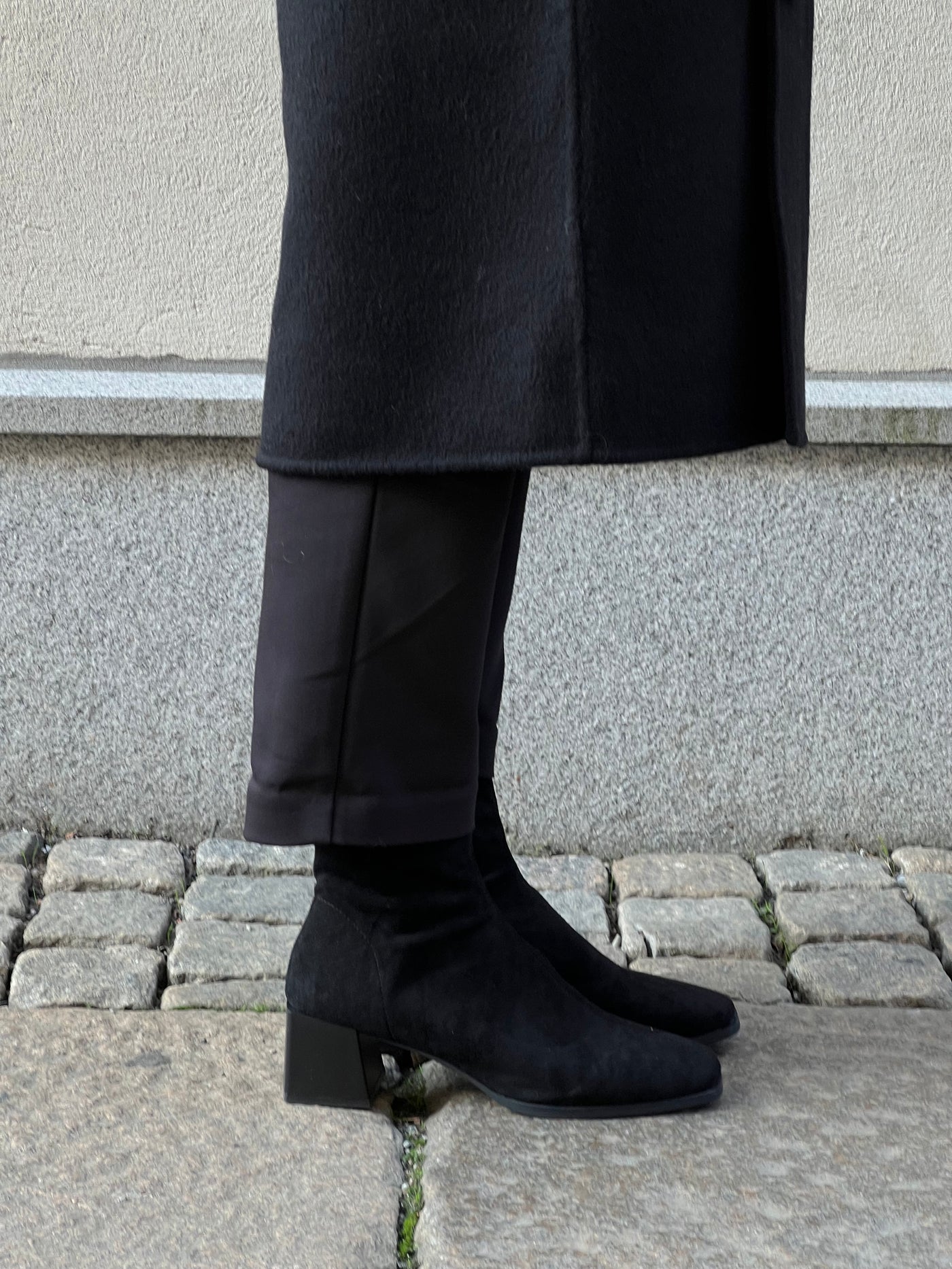 Johanna Suede Black boots