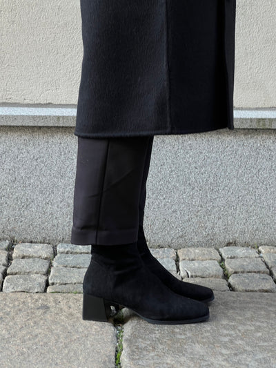 Johanna Suede Black boots