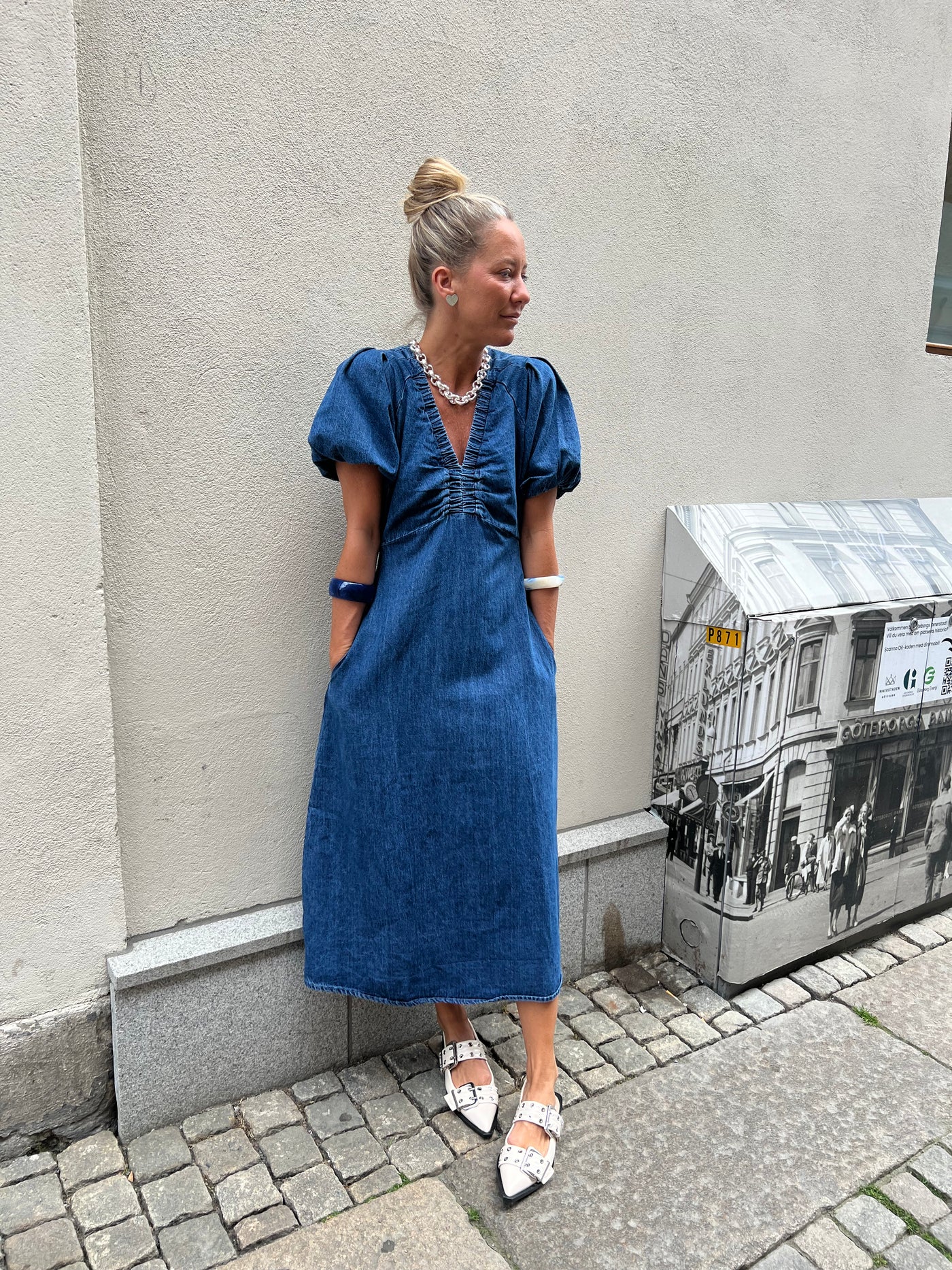 NEO NOIR KLÄNNING ILLANA DENIM BLUE