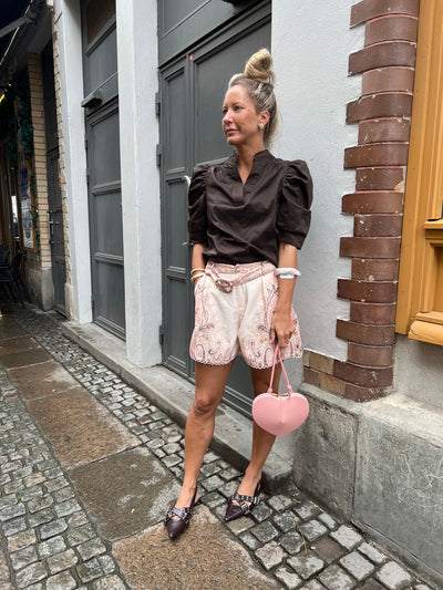 Roella poplin blouse chocolate leverans fem dagar