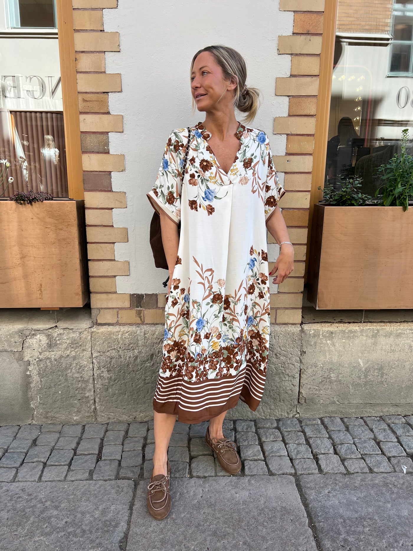 GALLINA FLOWER BROWN