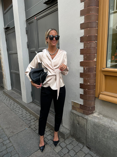 Petris Heavy Sateen Blouse