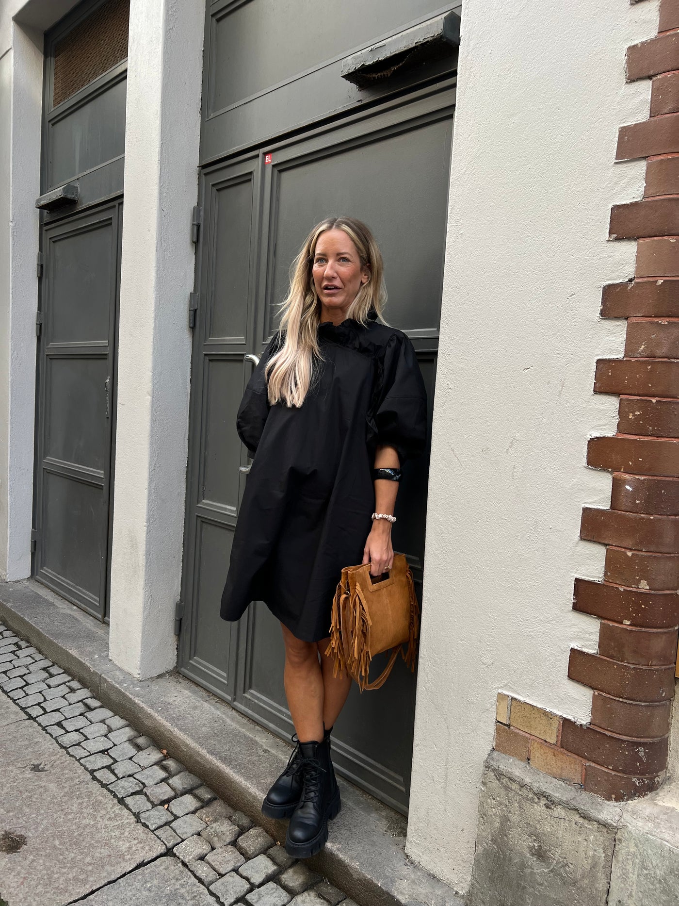 MillieGO dress Black