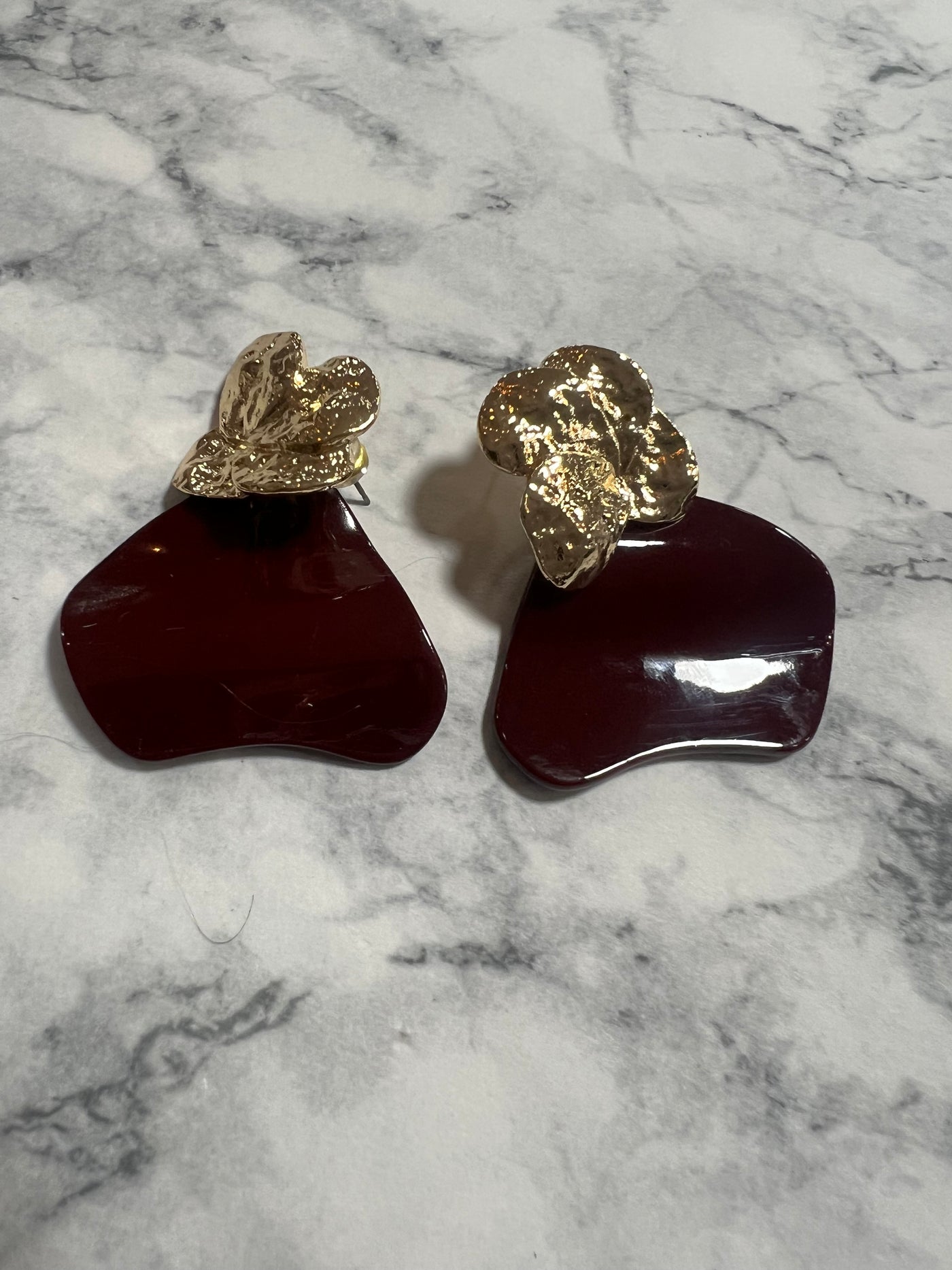Violet earrings burgundy