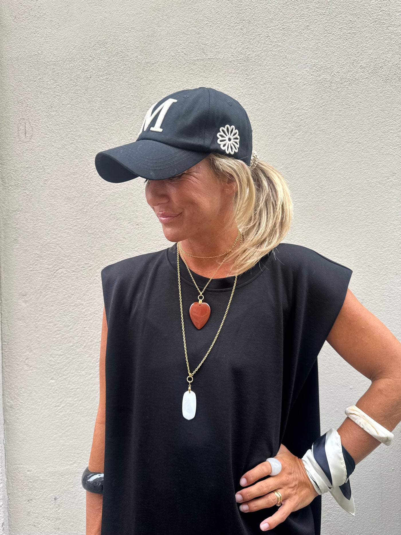 Berlock neckles flera färger