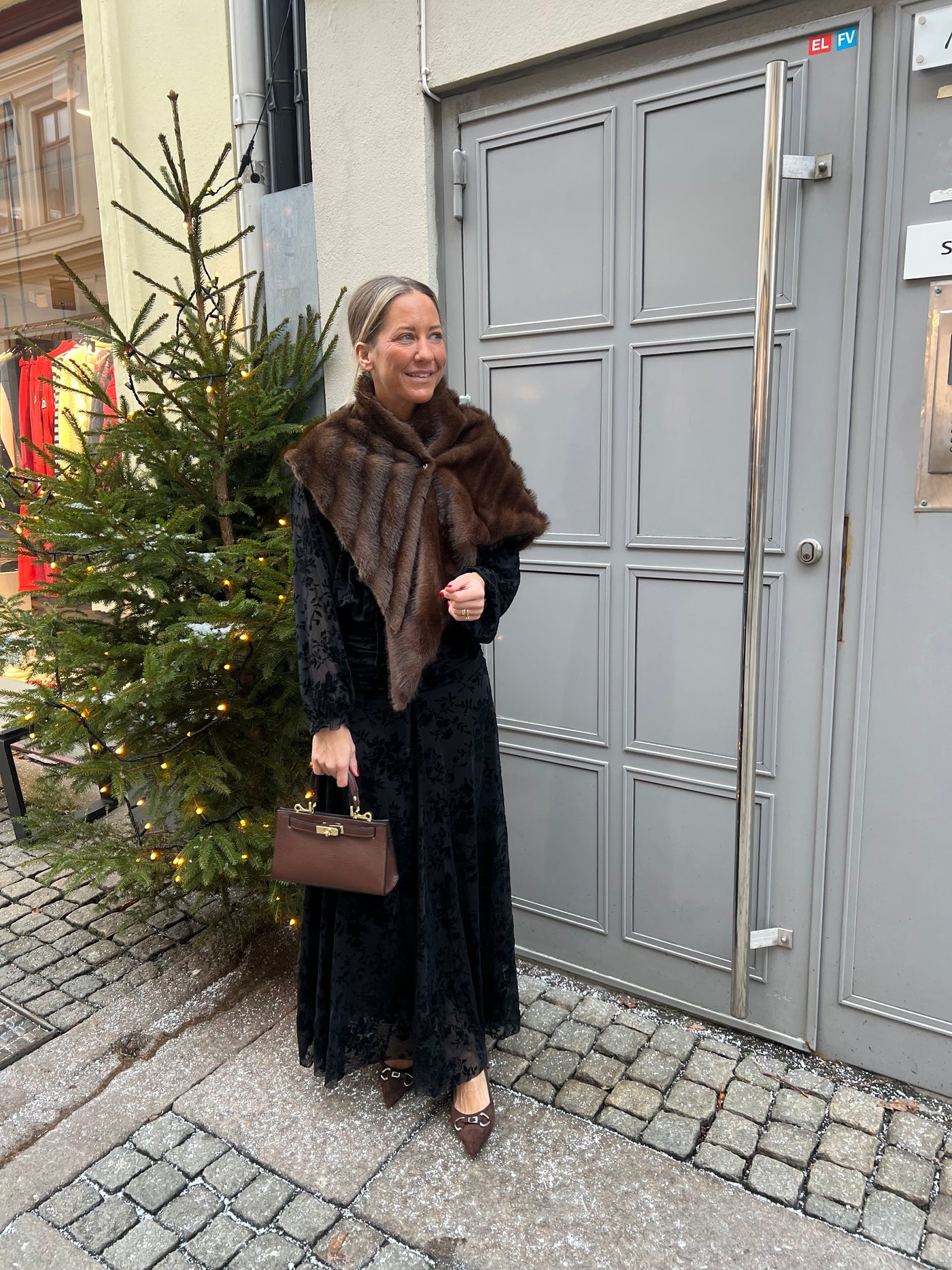 RITA PÄLS HALSDUK BRUN