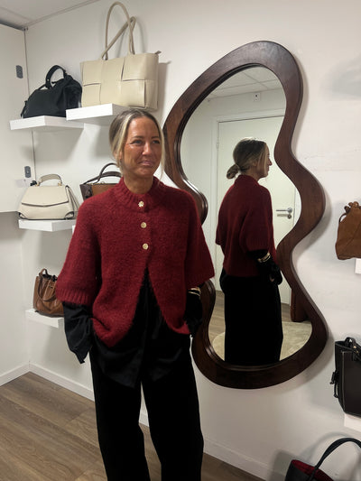 Benuta fluffy knit dark red