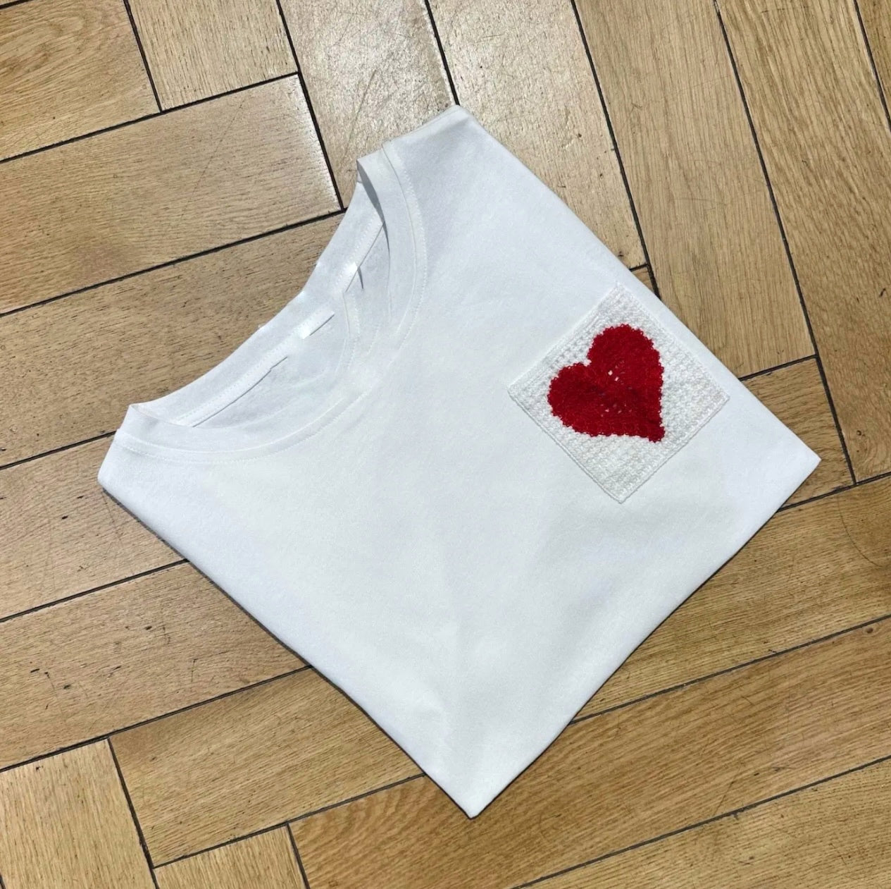 HEART TSHIRT WHITE