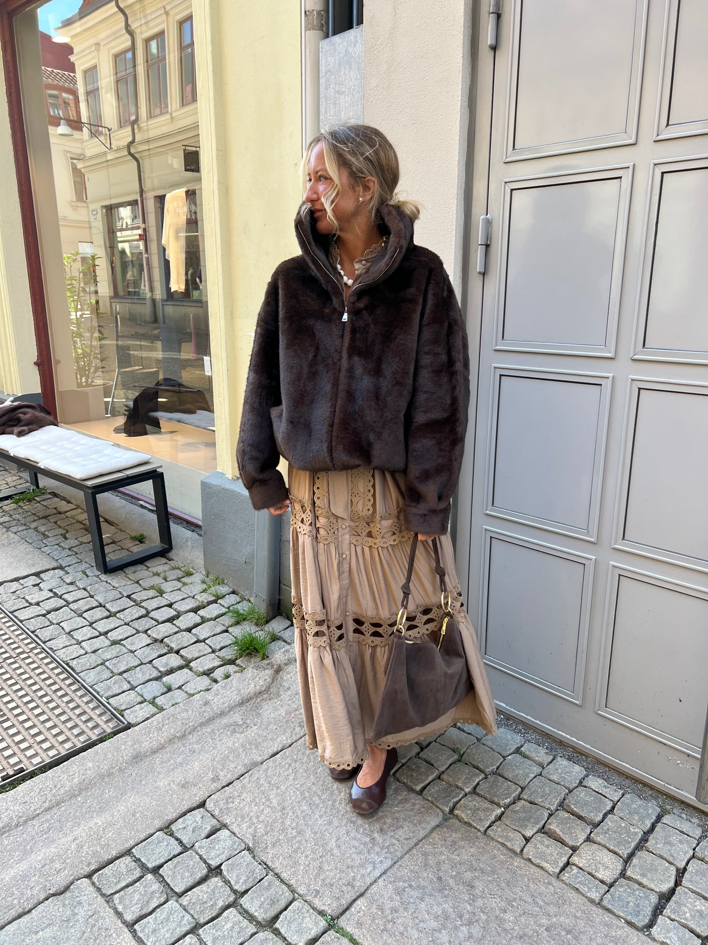 Dalia fuskpäls zip DARK BROWN  5045