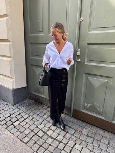 CMTAILOR-SKIRT BUCKLE DETAILS