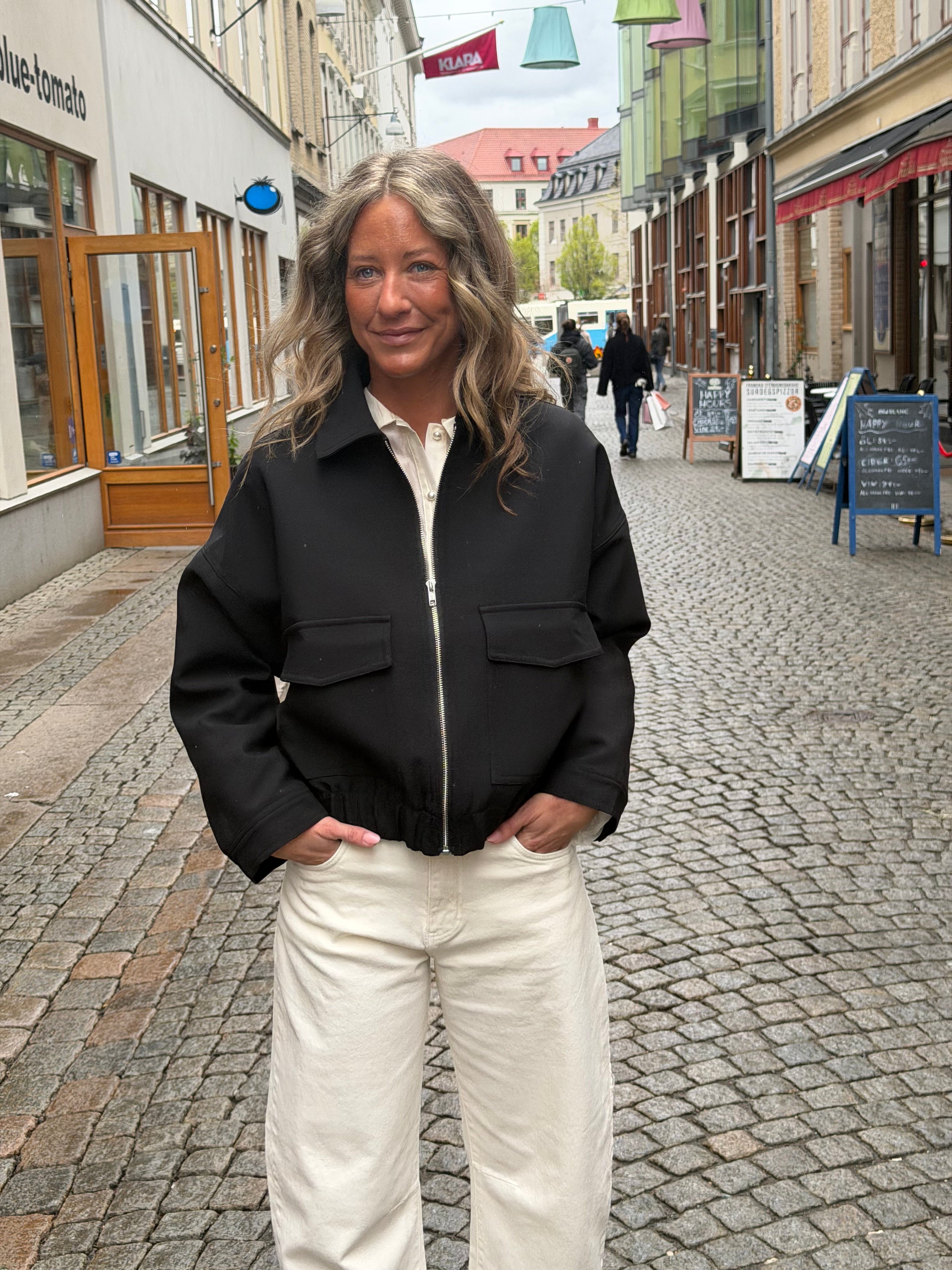 Ivivi noir jacket – Two Angels