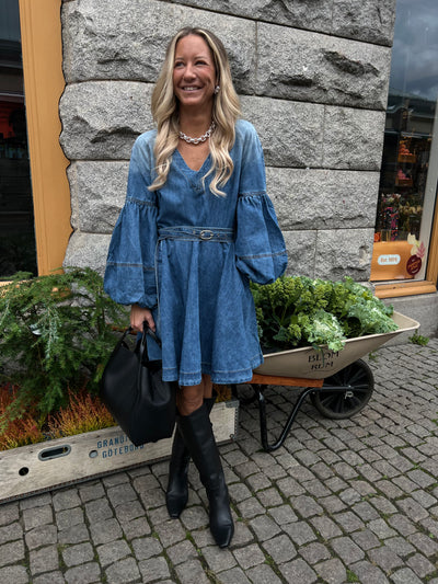 Denim new belt dress