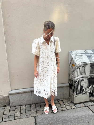 LaceDress