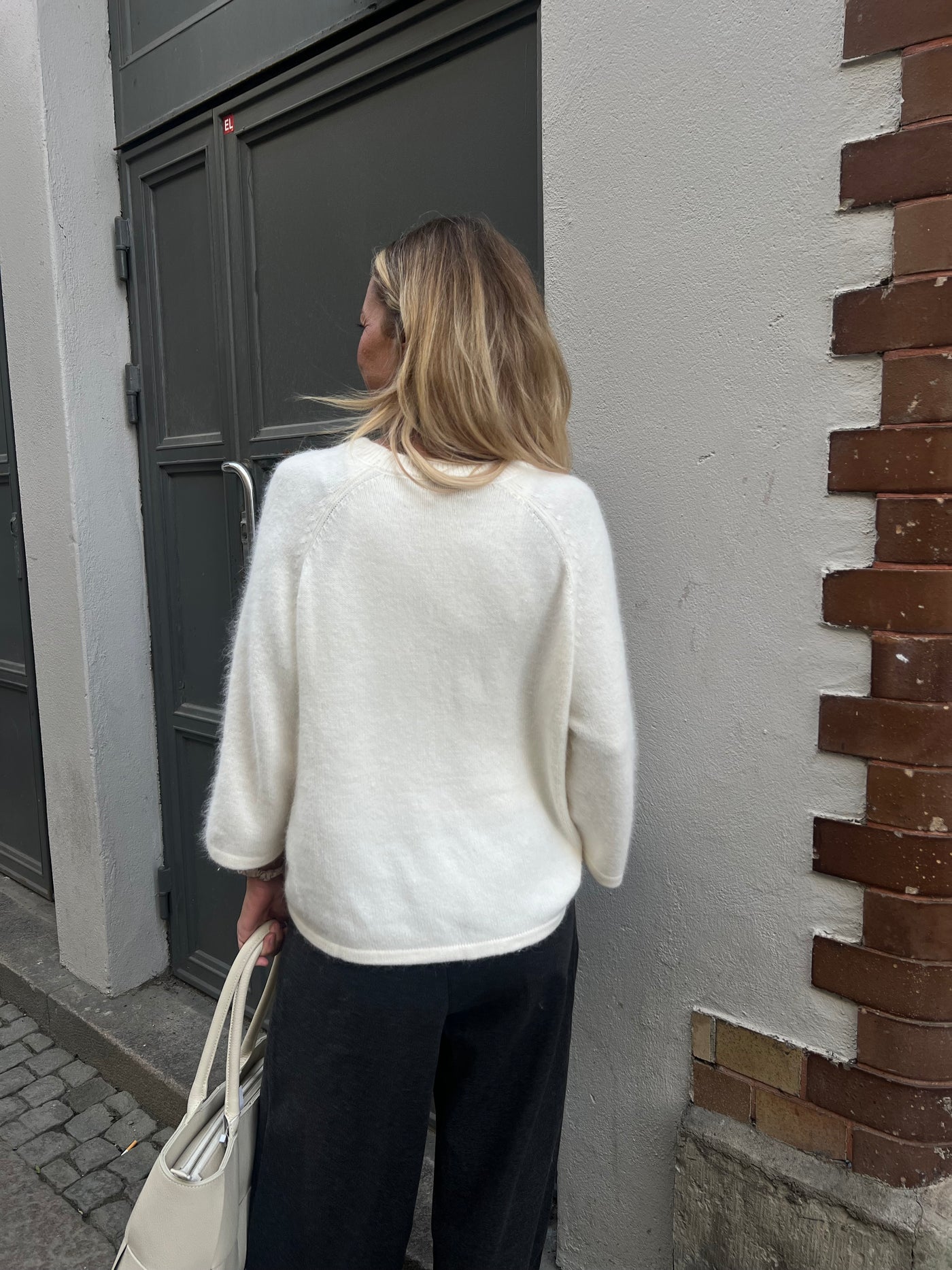 ANGORA OFFWHITE 06884