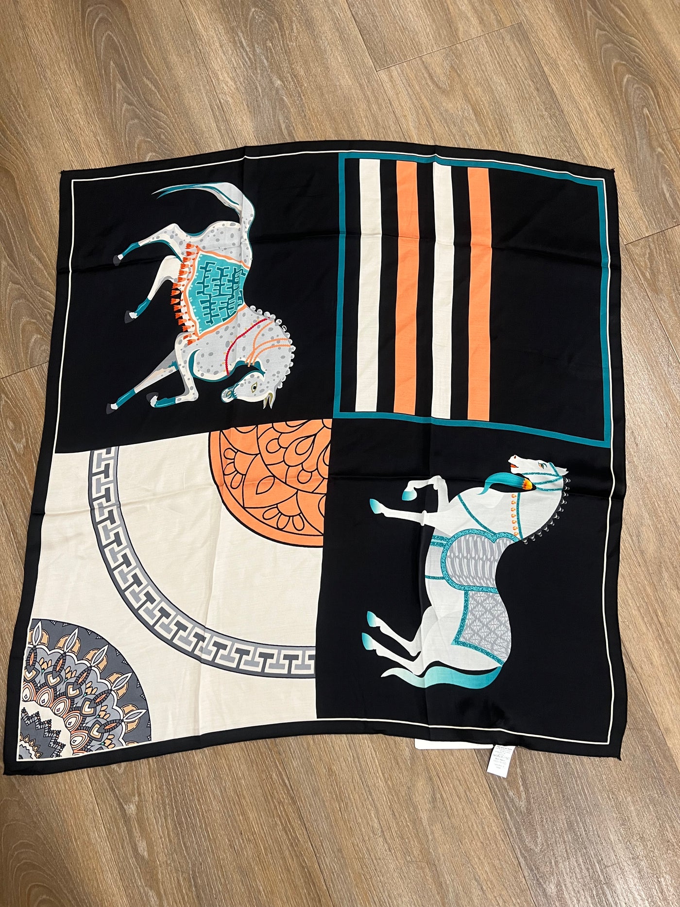 Horse scarf black