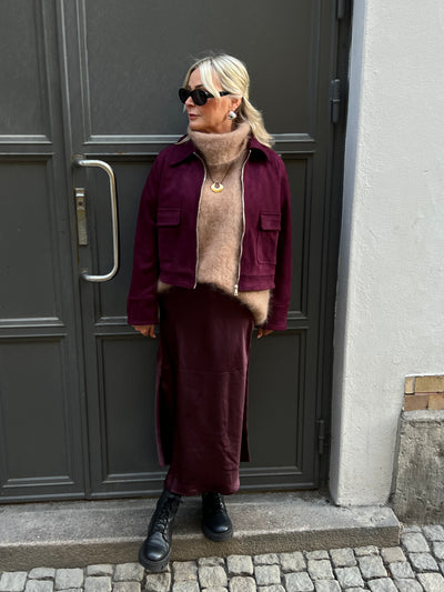 Neo Noir Bovary skirt Burgundy