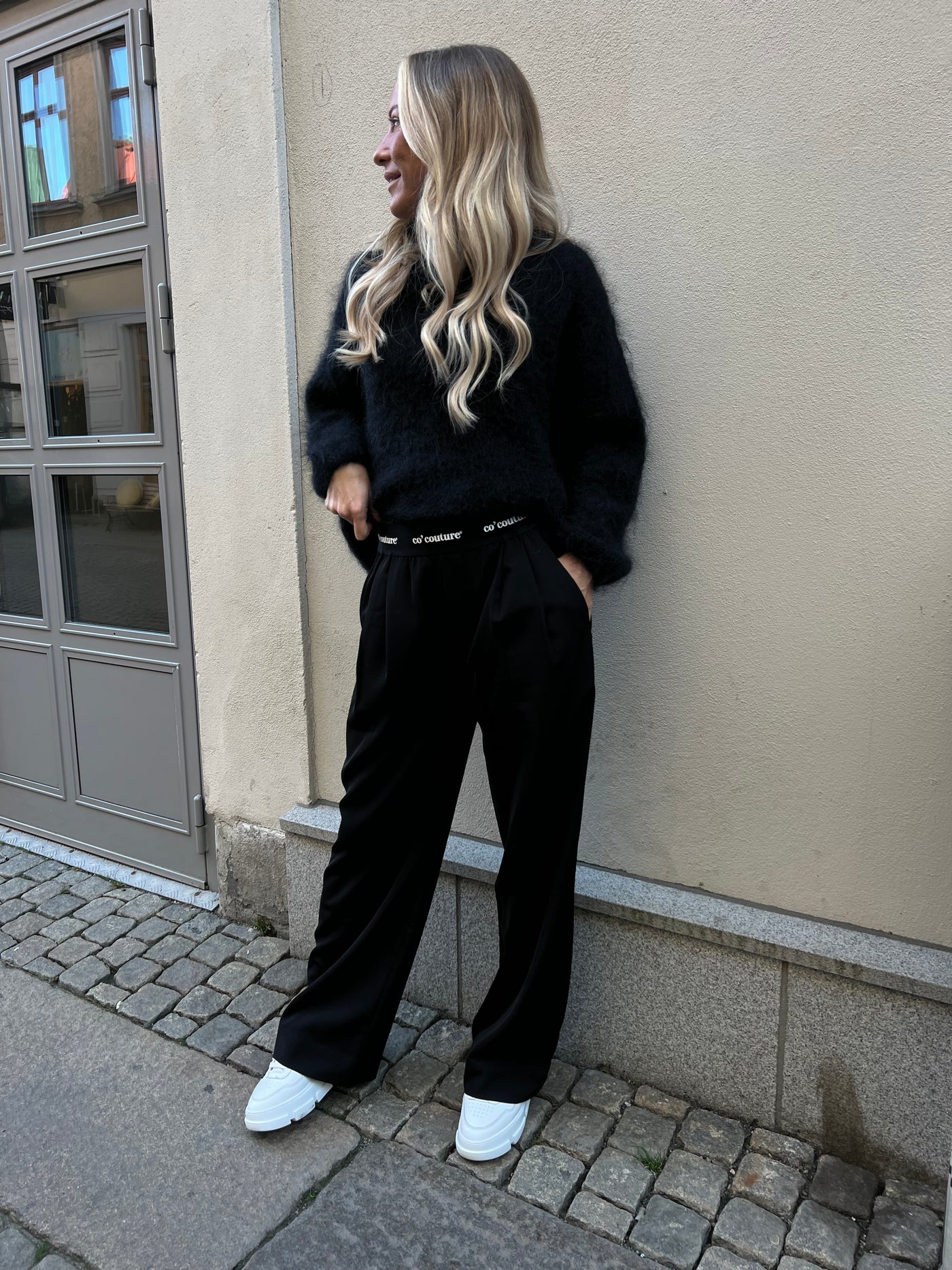 Amina CC logo pant black leverans 5 dagar