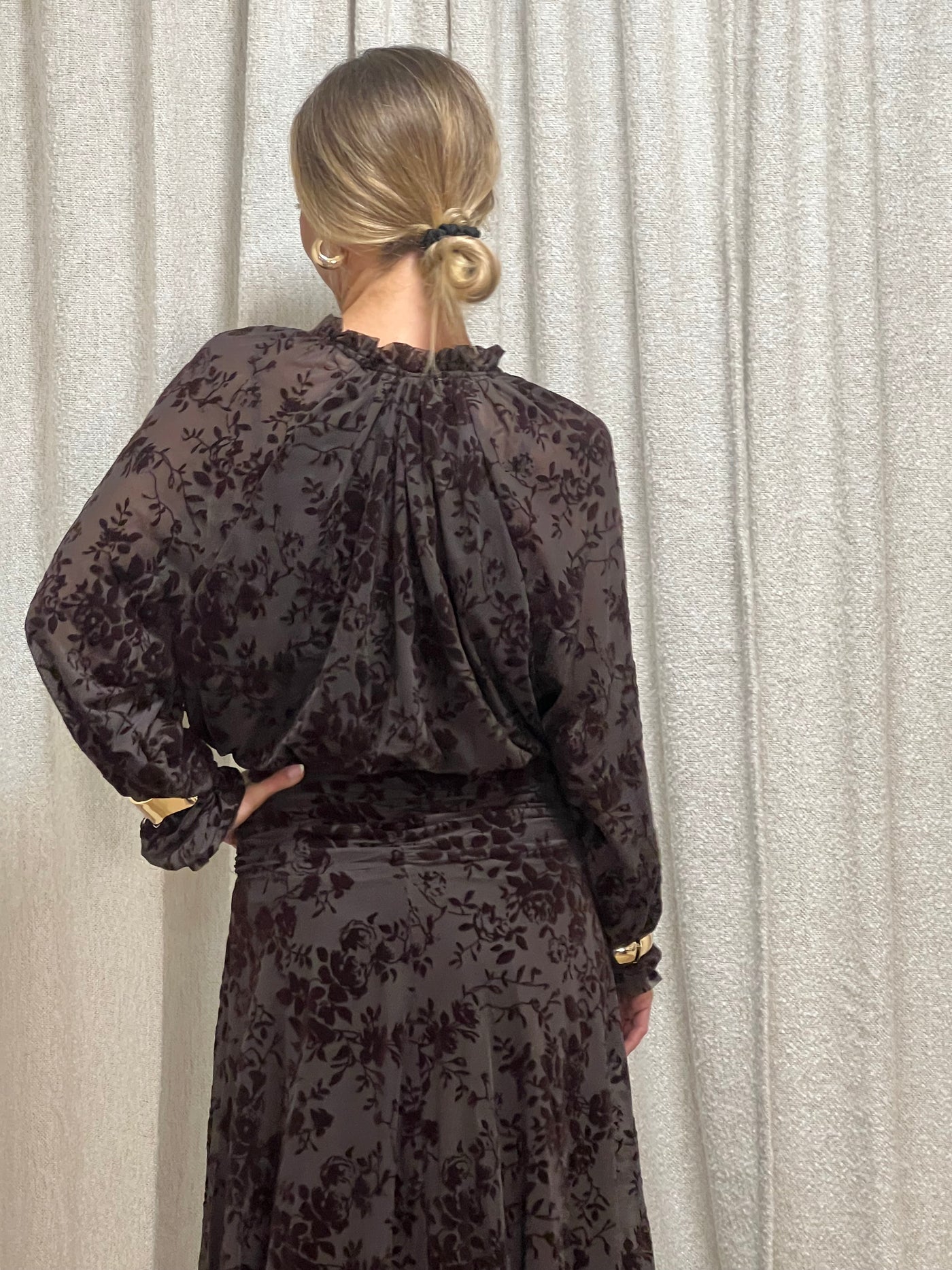 Zoe dress brown leverans 7 dagar