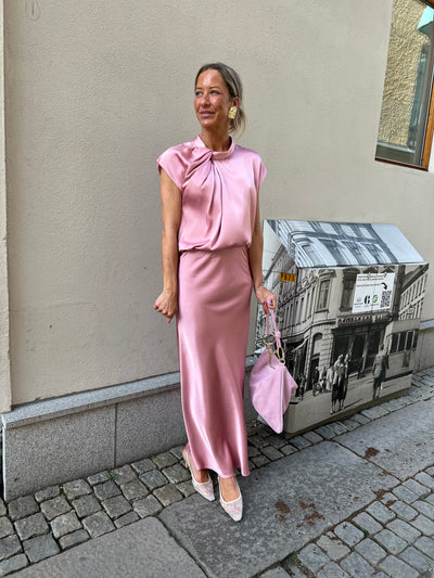 Fleur Drapy Satin Blouse pink