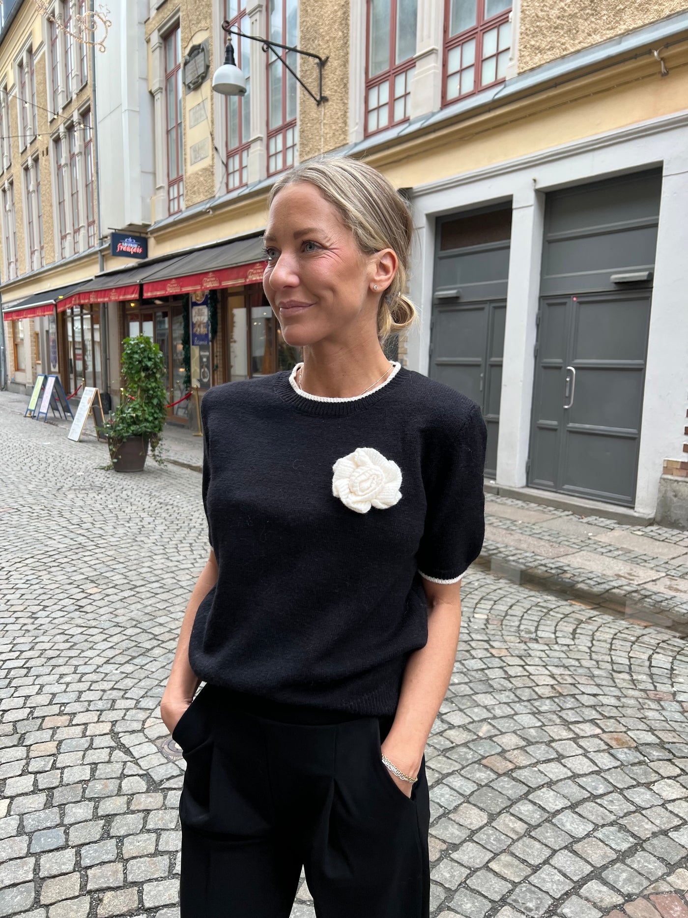 Erika ros top svart