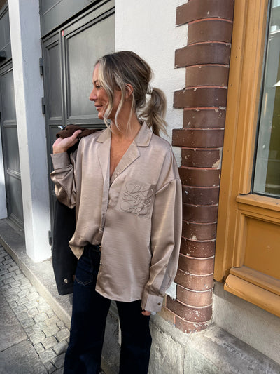 Look blouse nougat