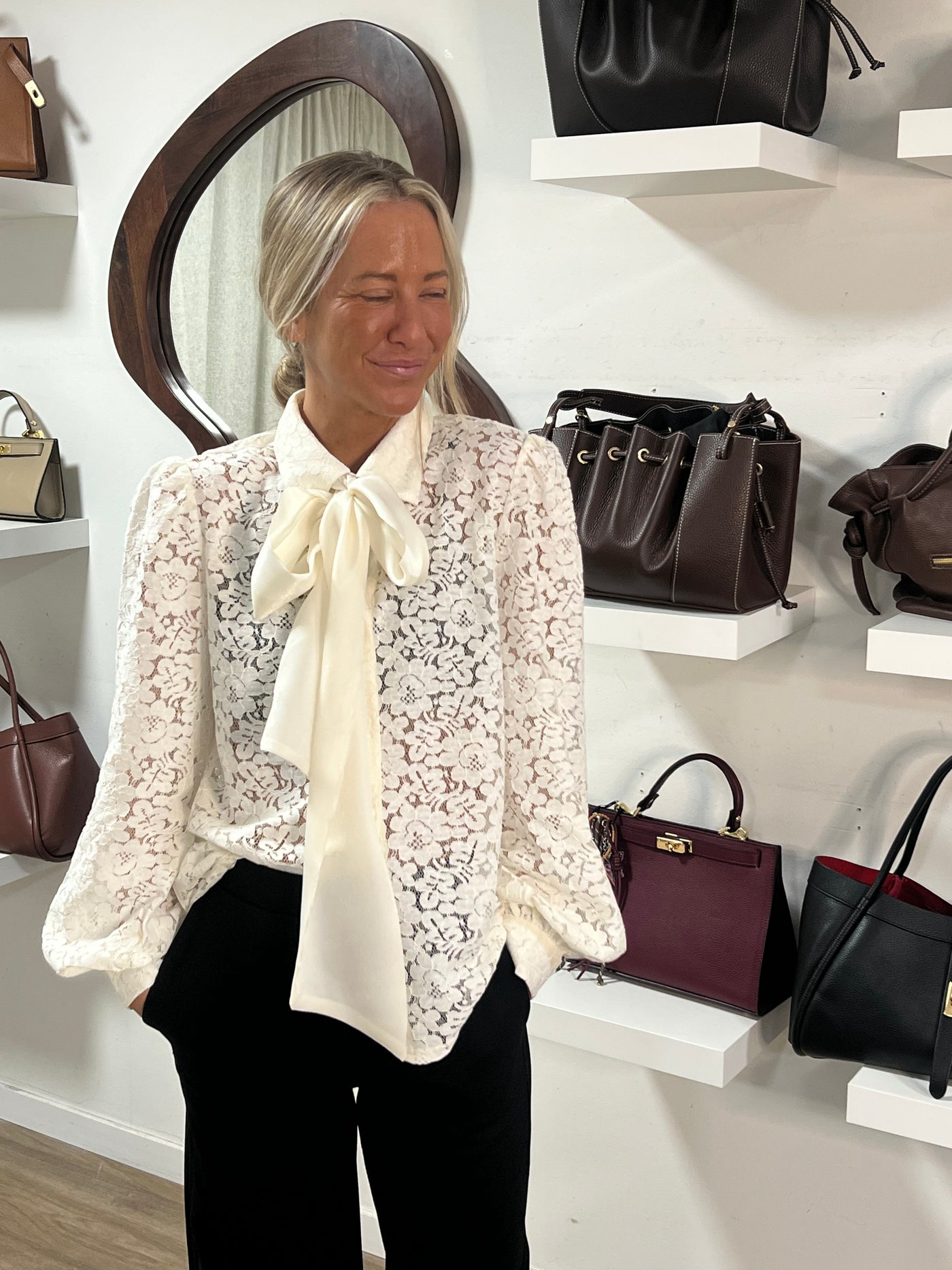 Priscilla blouse cream CK08395 lev 7 dagar