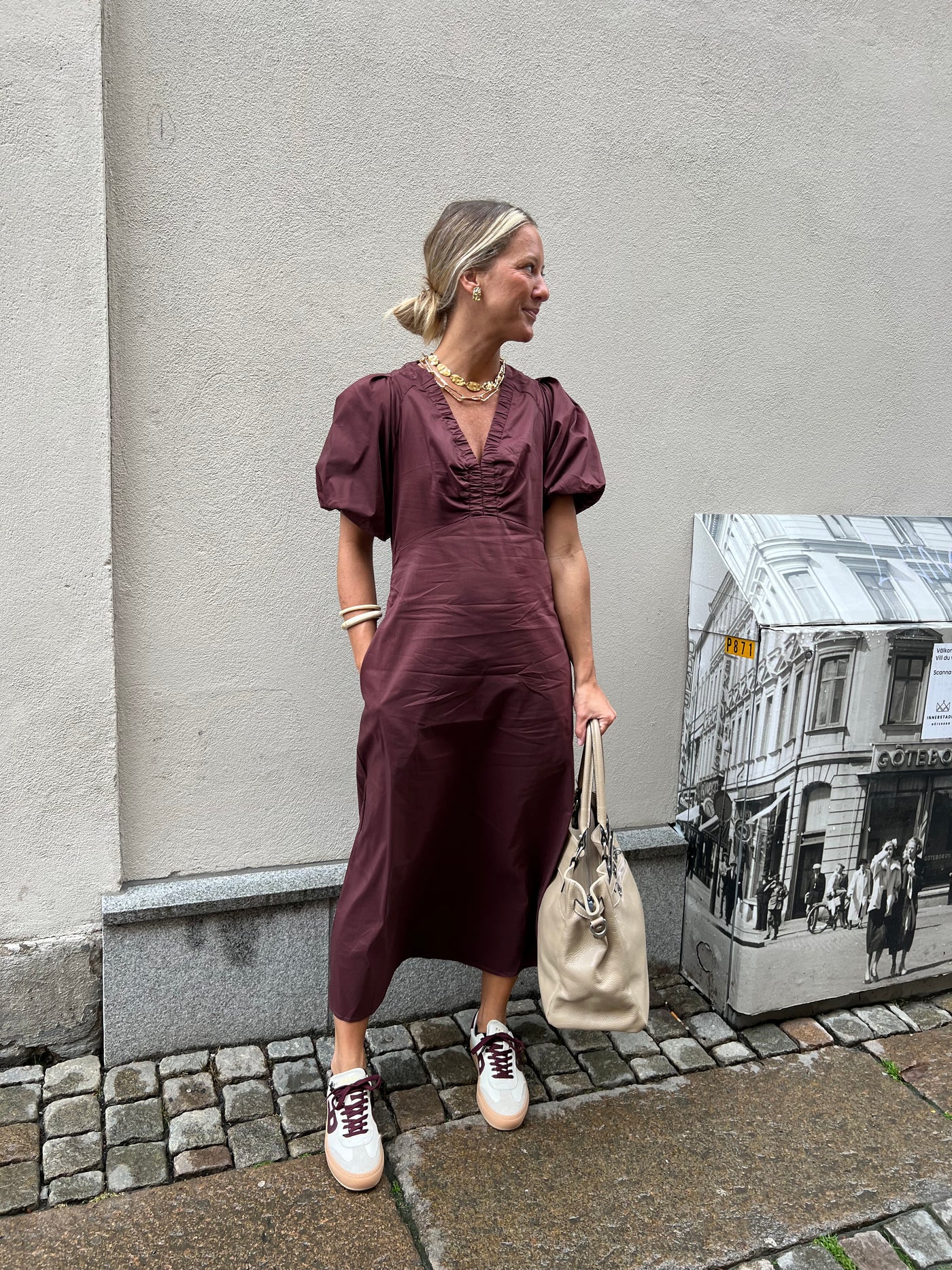 Iliana Burgundy dress lev 5 dagar