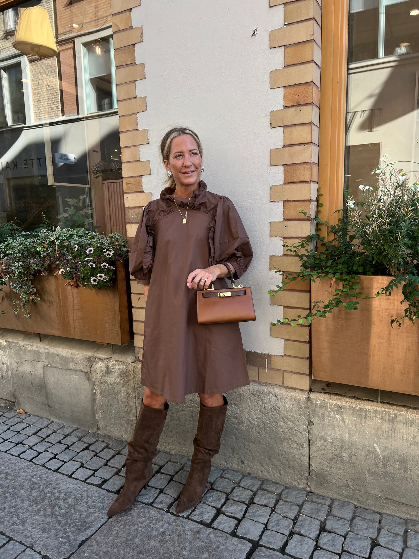 MillieGO dress Brown
