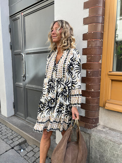 CINDY DRESS GLITTER  SVART
