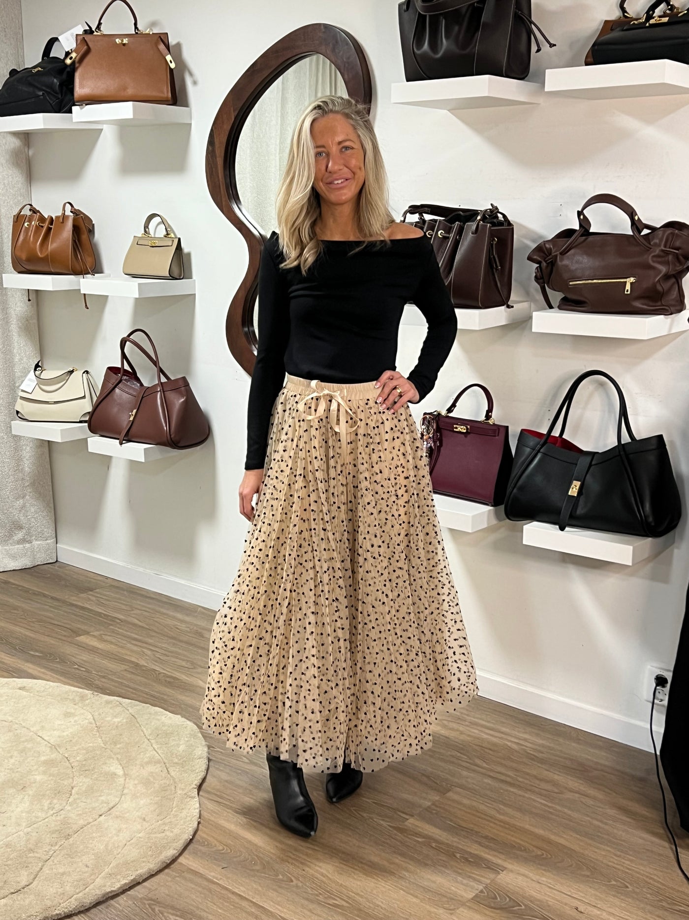 Adrienne tyll Kjol black heart  807710