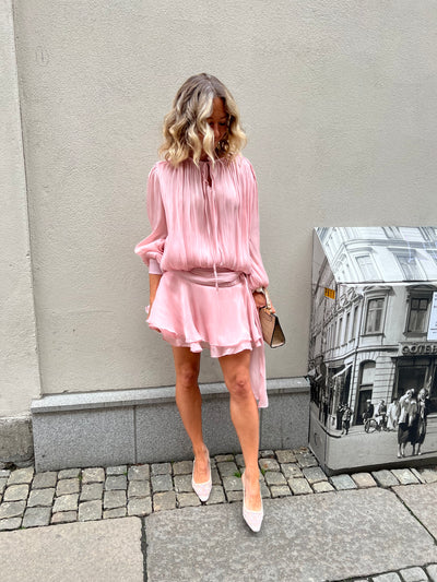 Amanda dress - ljusrosa åter 12/5