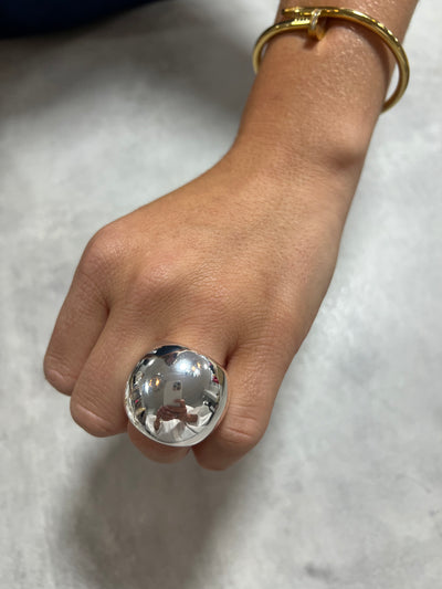 Bow ring big silver
