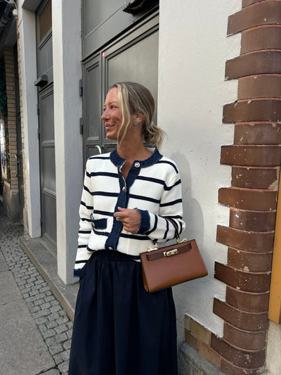 DONNA KOFTA randig vit/ med blå marin rand