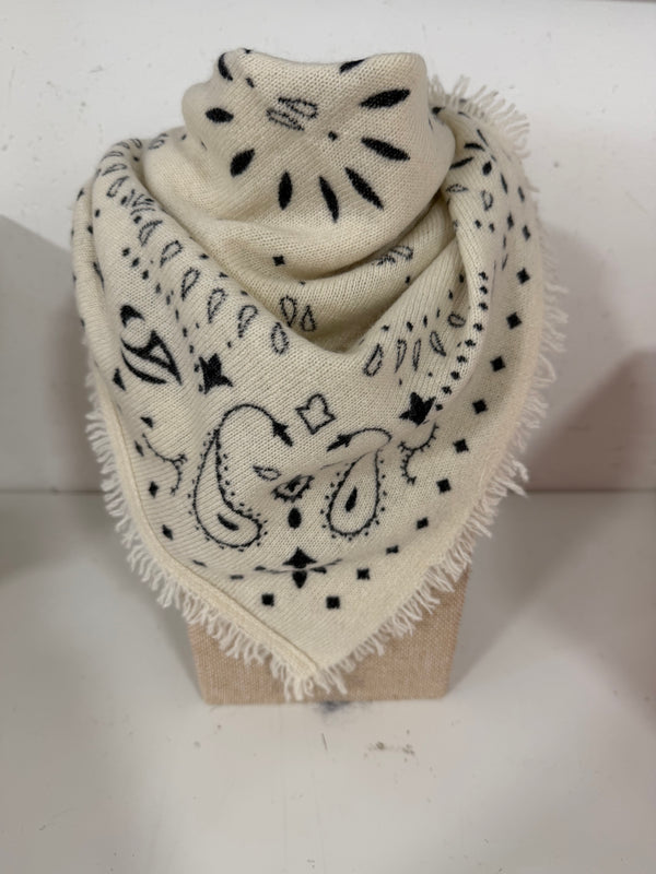 Paris scarf 100% Kashmir creme