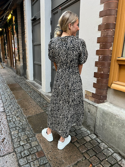 Iliana zebra dress