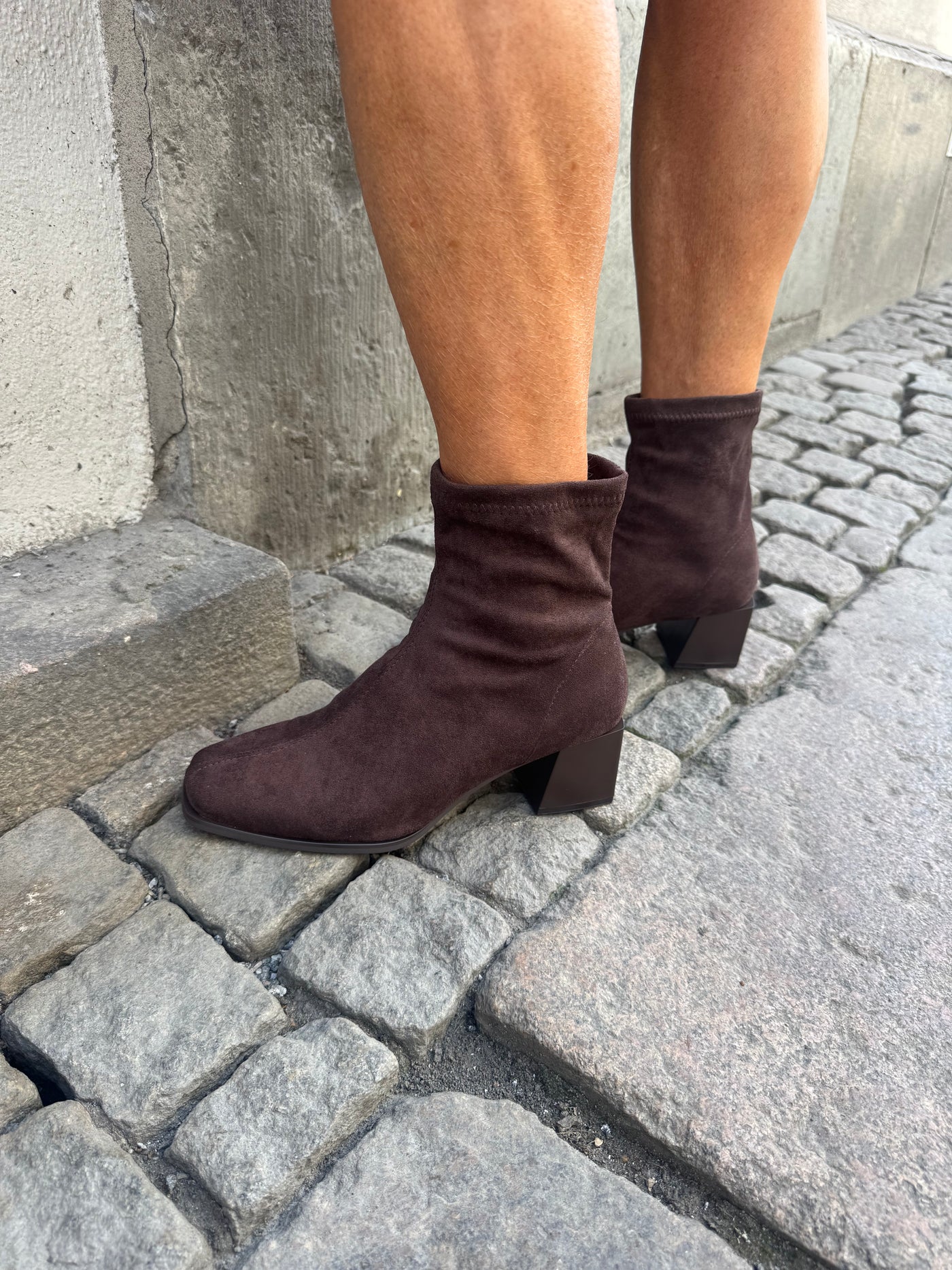Johanna Suede Brown boots