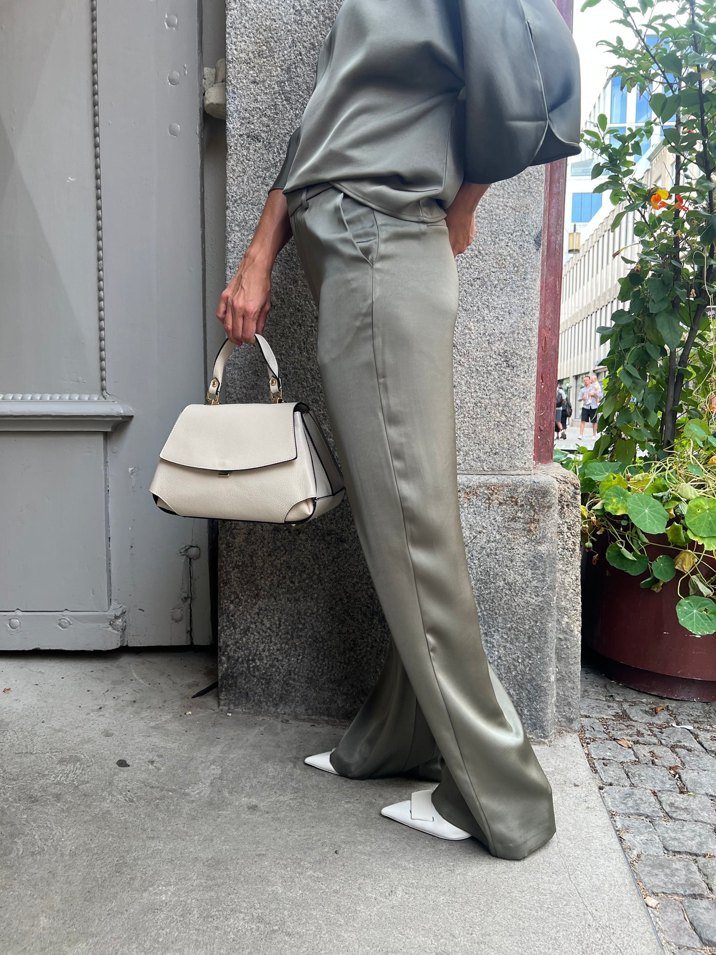 EMMETT HEAVY SATEEN PANTS ARMYGREEN