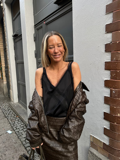 Joy linne lace black