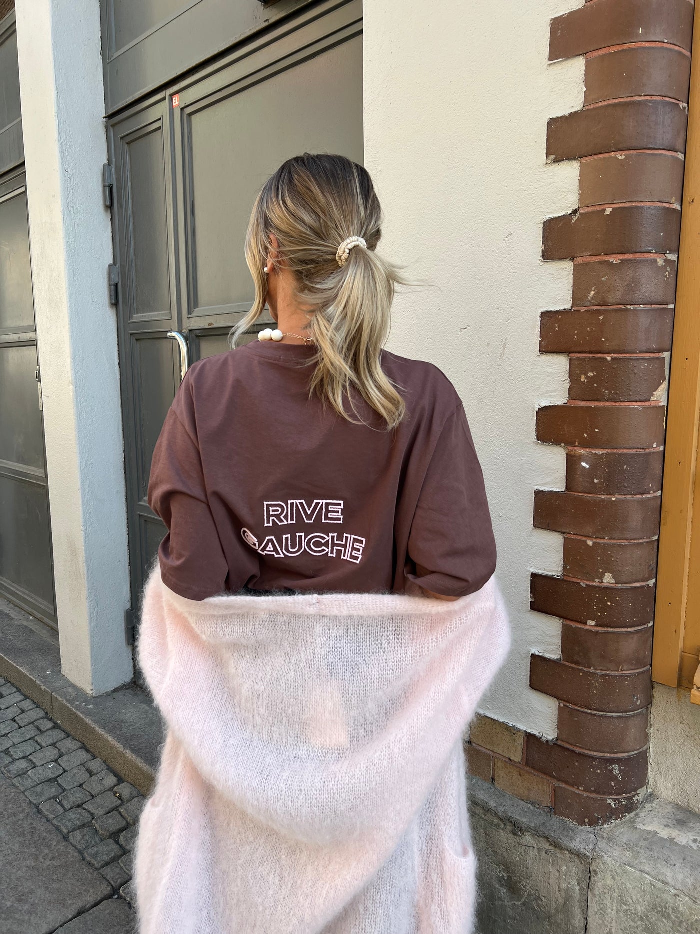 Gauche brun tshirt