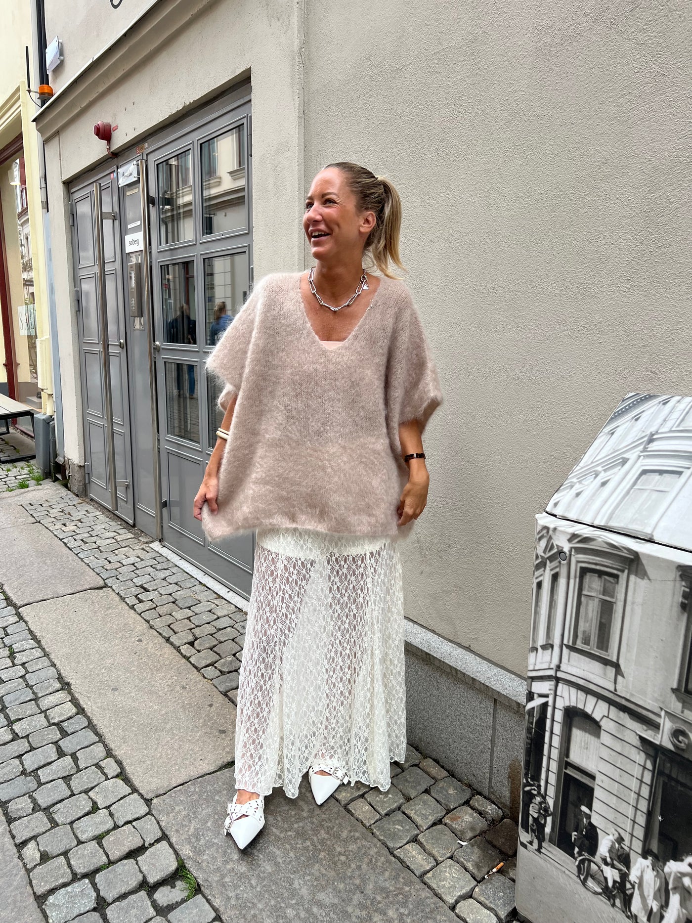 Roro mohair v-ring sand väst - 23613