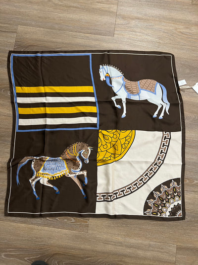 Horse scarf brown
