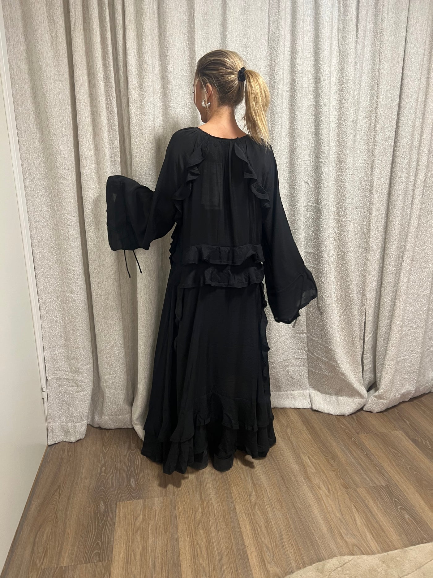 CMNORMA - LONG DRESS WITH RUFFLES IN BLACK