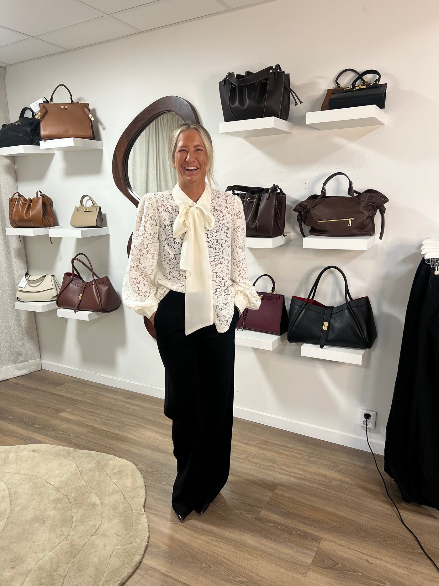 Priscilla blouse cream CK08395 lev 7 dagar