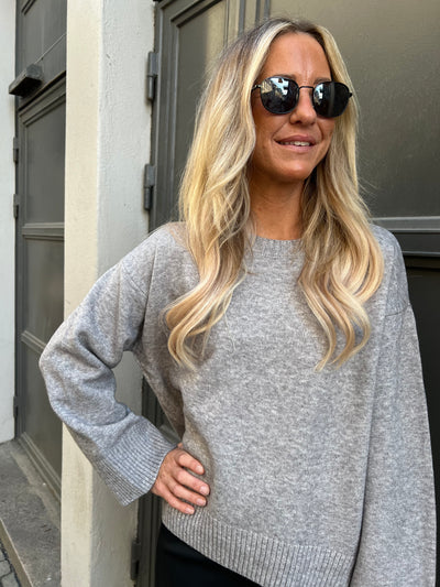 LOLLY GREY