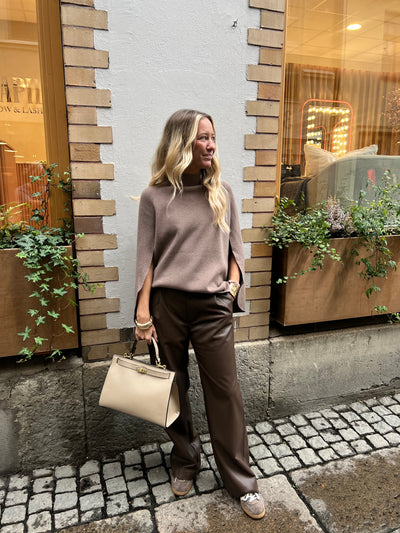 sierra cape tröja brun