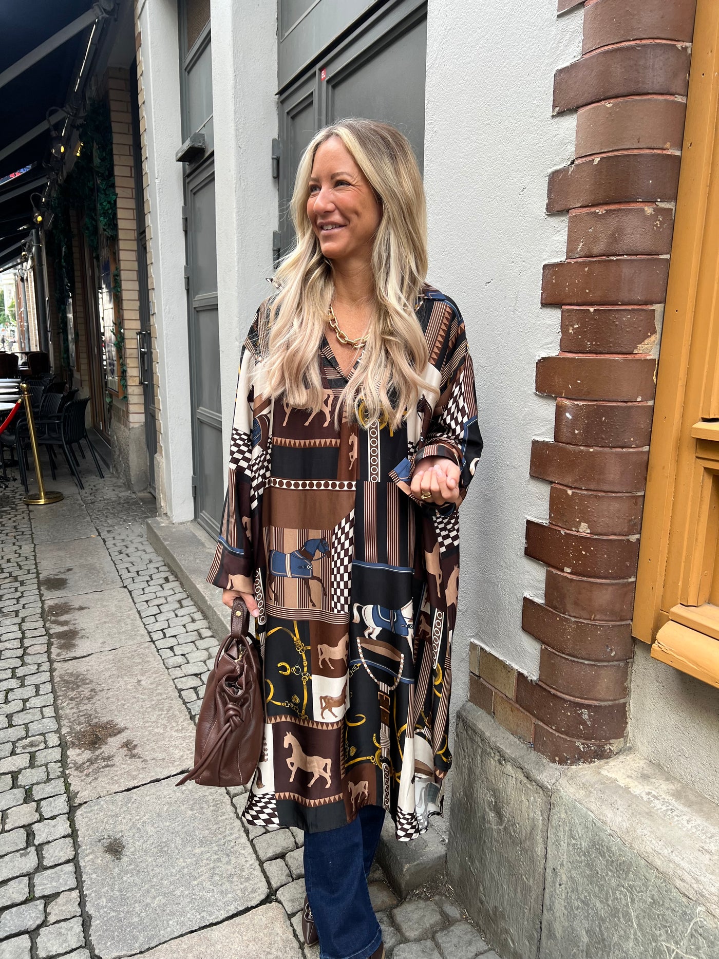 Horse dress black