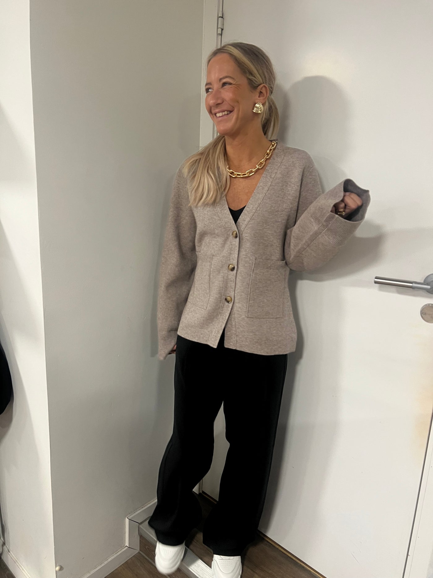 Holy cardigan 881 beige