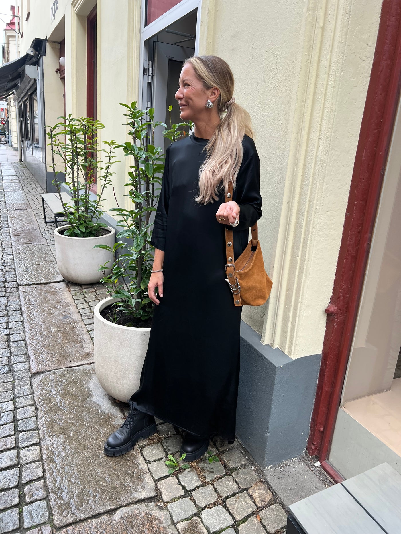 Gary silkdress black