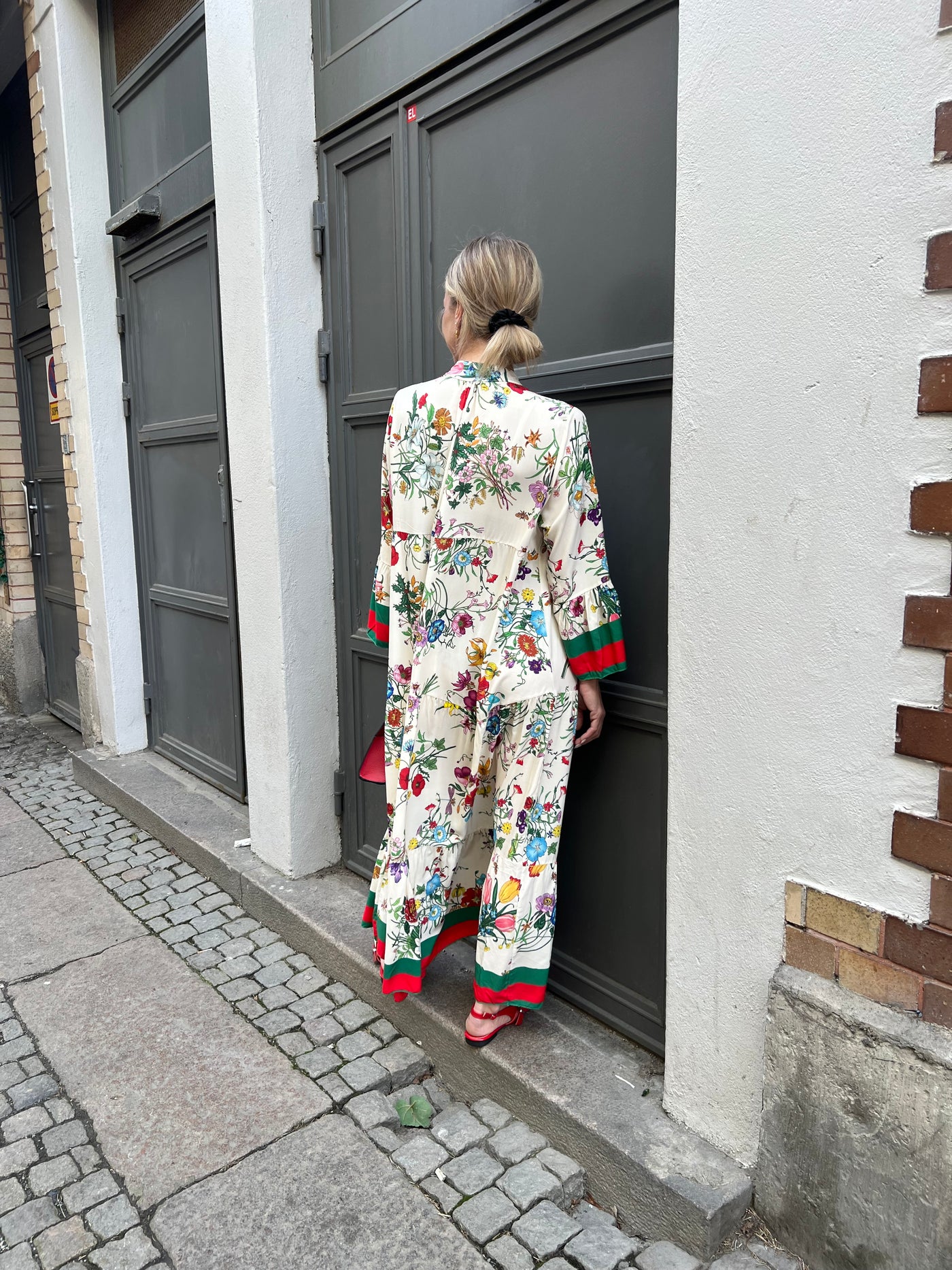 NAOMY DRESS GRÖN/RÖD